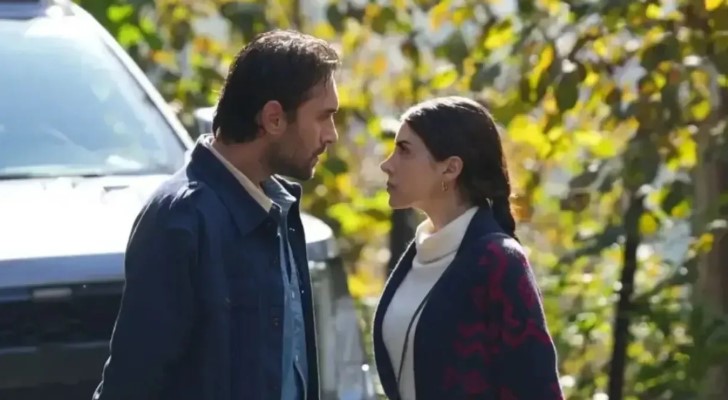 FRAGMANI İZLEMEK İSTEYENLER DUVARA TOSLADI