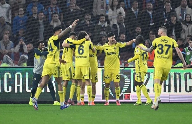 KADIKÖY’DE KIRMIZI ALARM! FENERBAHÇE’DE 2 YILDIZ İÇİN KRİTİK UYARI: KARTI GÖREN YANDI